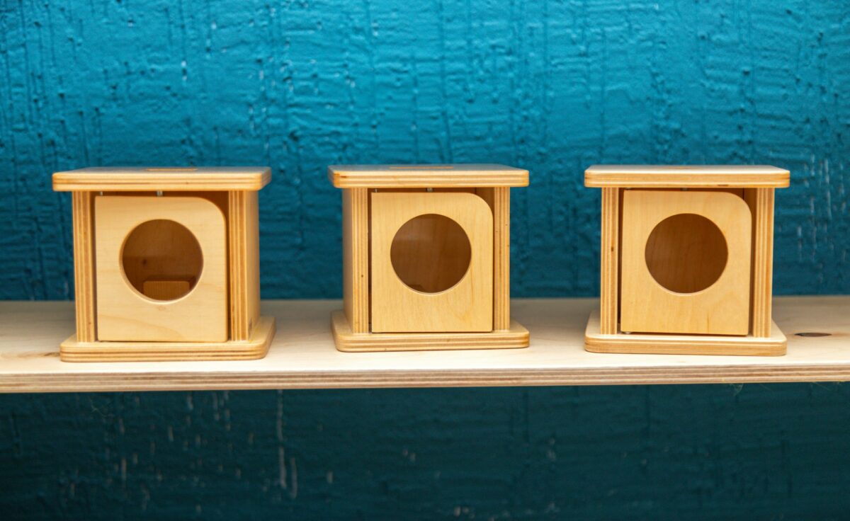 Montessori square shape box