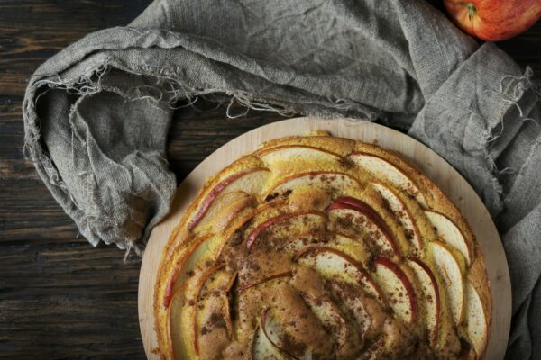 homemade apple cake